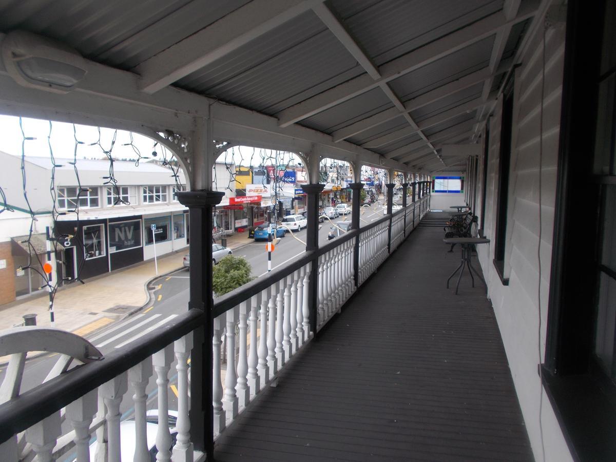 The Kentish Hotel Waiuku Exterior photo